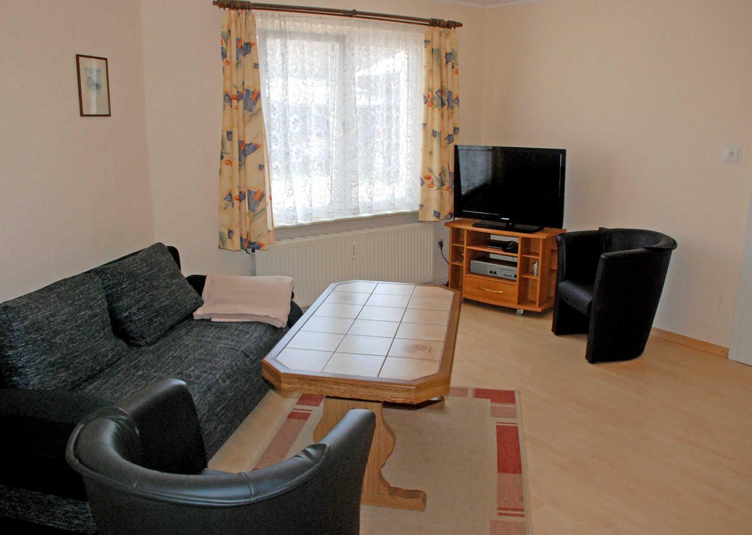 Ferienwohnung mit Garten und Sundblick Altefähr Exterior foto